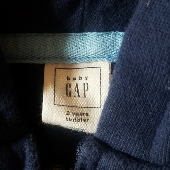 Gap 2T sweatshirt - Picture 2 of 3